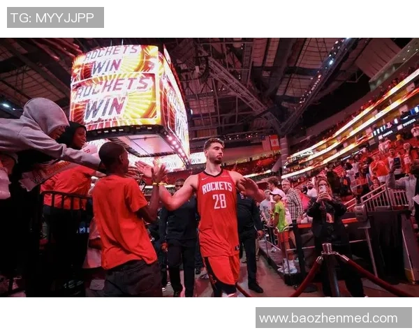 火箭队与湖人队激烈对抗瞬间精彩照片回顾